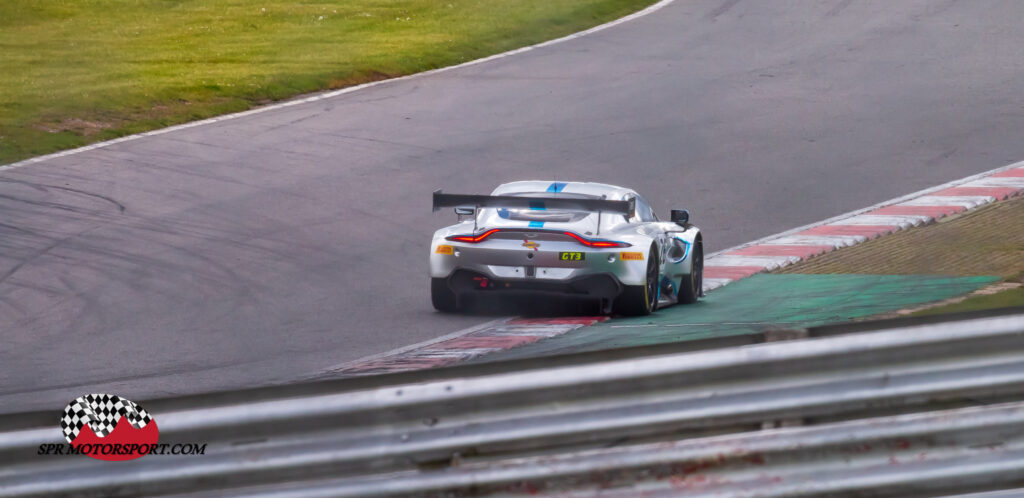 Ultimate Speed, Aston Martin Vantage AMR GT3.