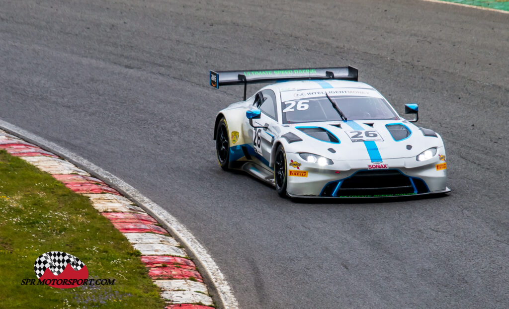 Ultimate Speed, Aston Martin Vantage AMR GT3.