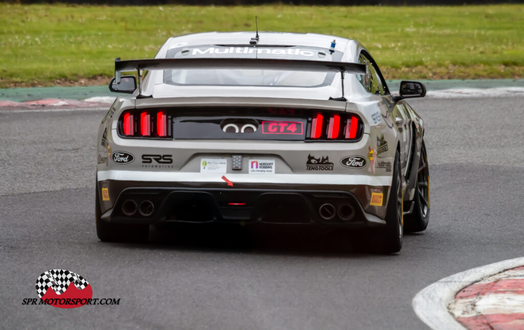 Academy Motorsport, Ford Mustang GT4.