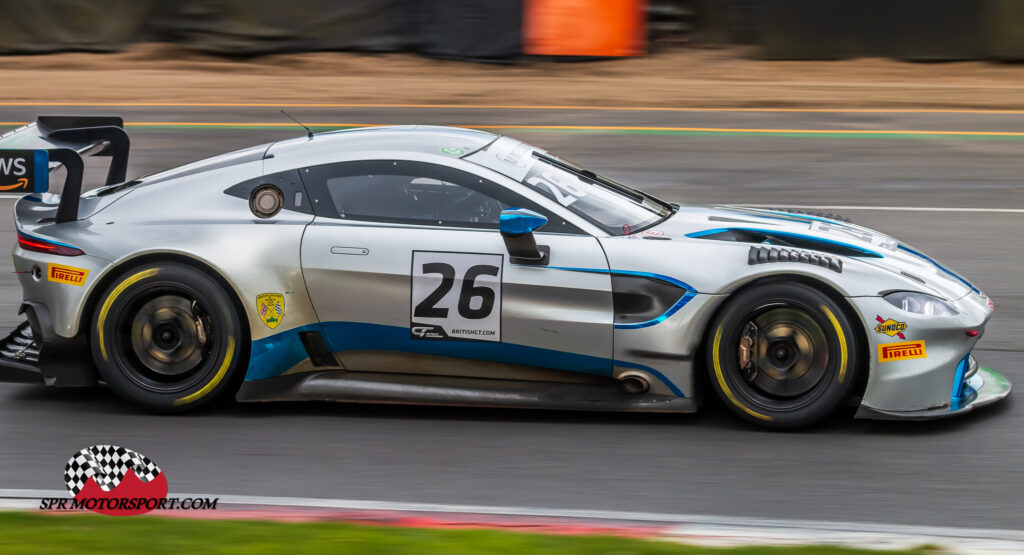 Ultimate Speed, Aston Martin Vantage AMR GT3.