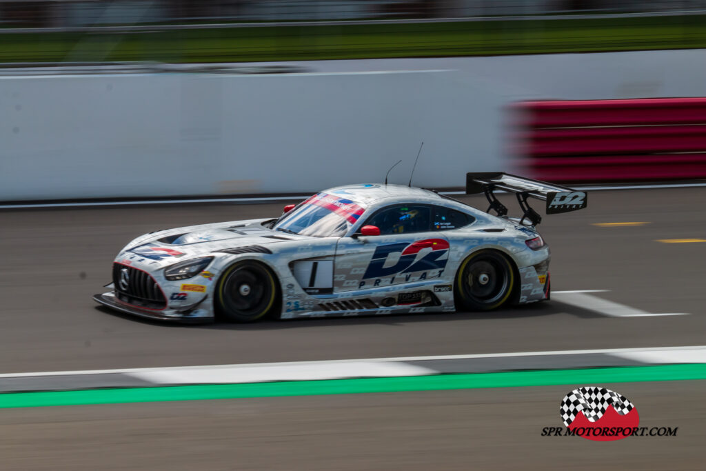 2 Seas Motorsport, Mercedes-AMG GT3.