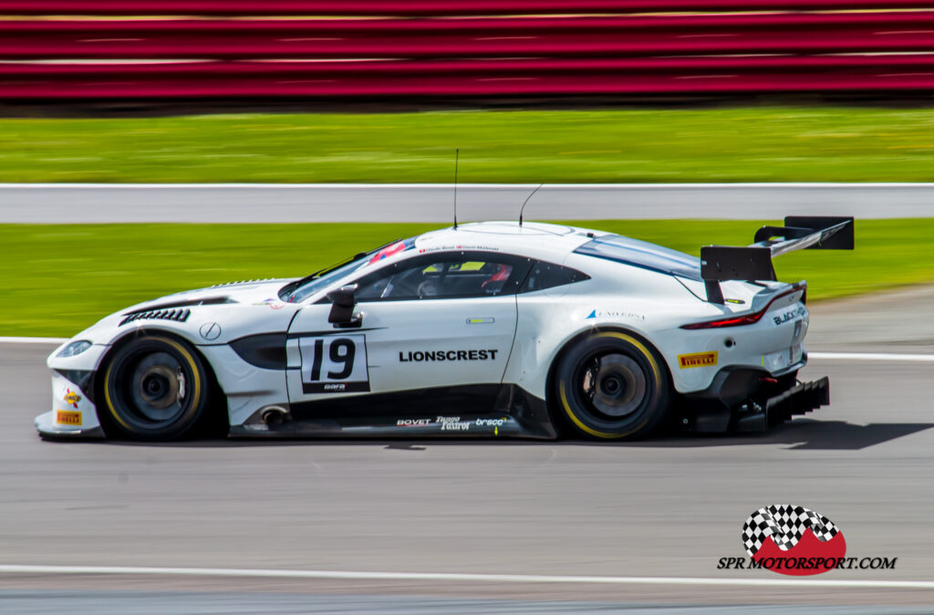 Blackthorn, Aston Martin Vantage AMR GT3.