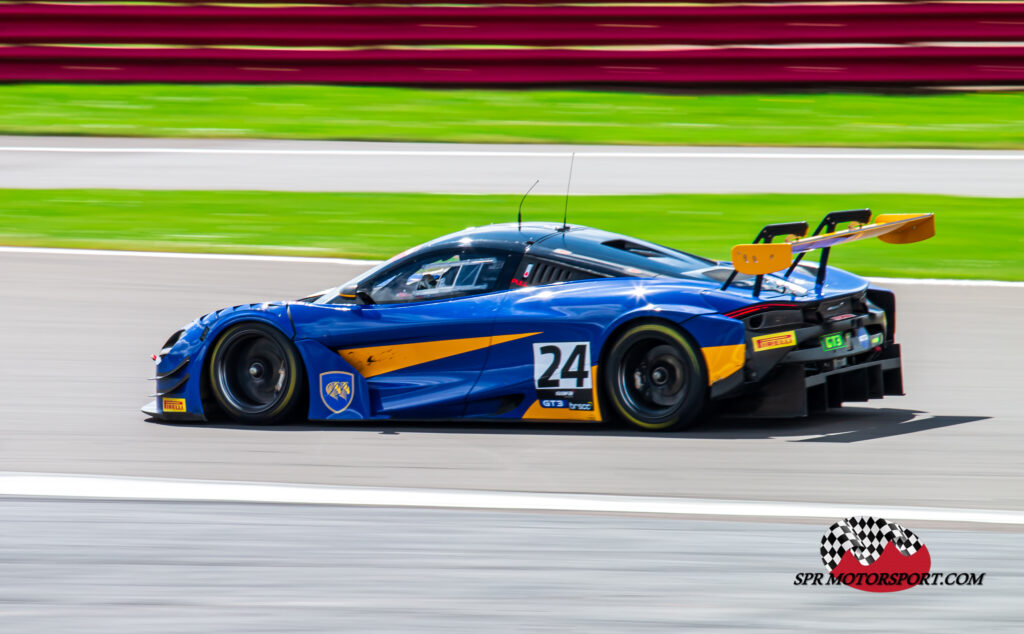 Greystone GT, McLaren 720S GT3 Evo.