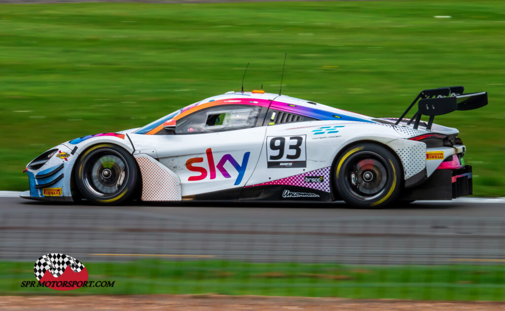 Sky Tempesta Racing, McLaren 720S GT3 Evo.