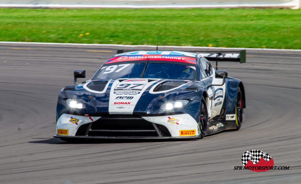 Beechdean Motorsport Ltd, Aston Martin Vantage AMR GT3.