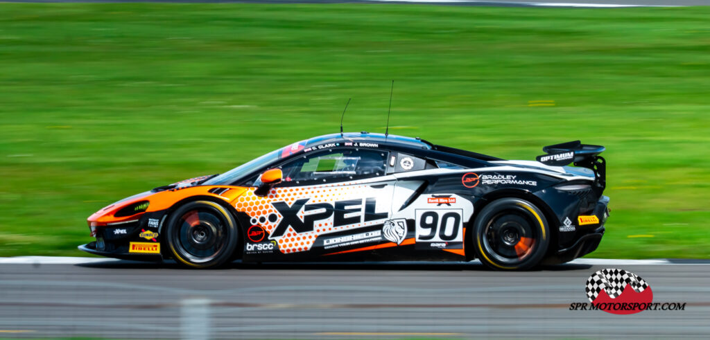 Optimum Motorsport, McLaren Artura GT4.