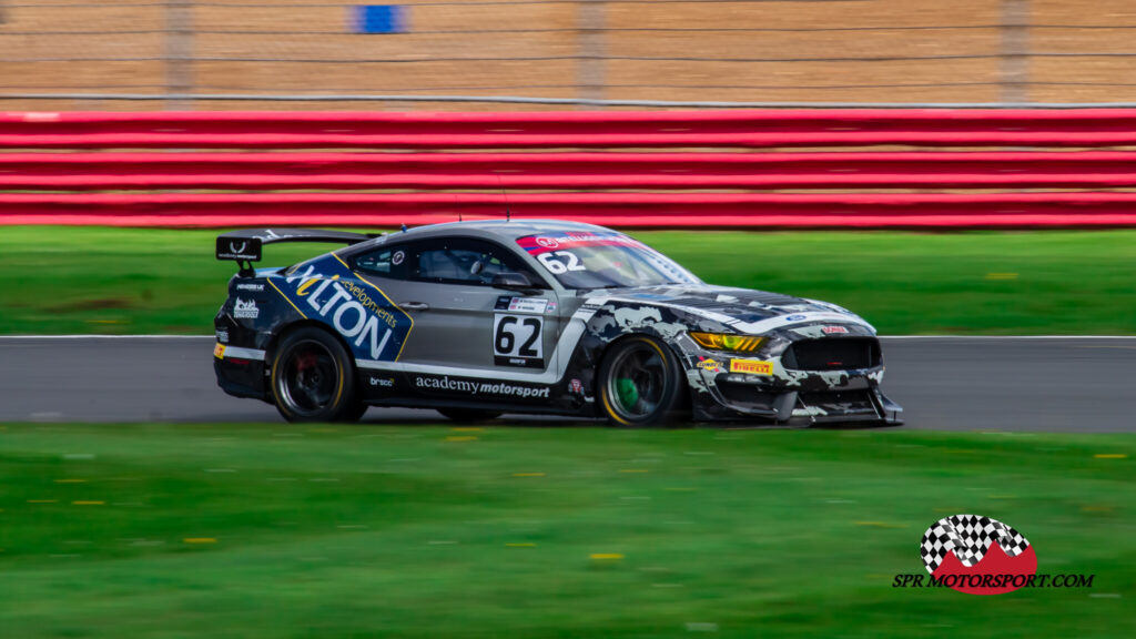 Academy Motorsport, Ford Mustang GT4.