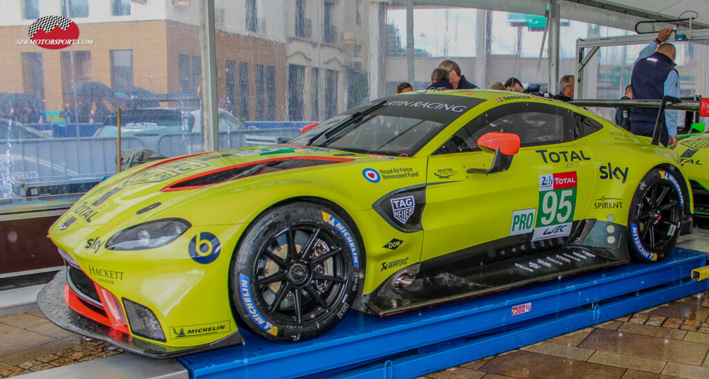 Aston Martin Racing, Aston Martin Vantage AMR.