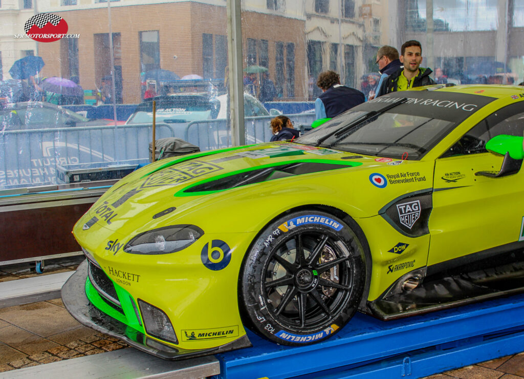 Aston Martin Racing, Aston Martin Vantage AMR.