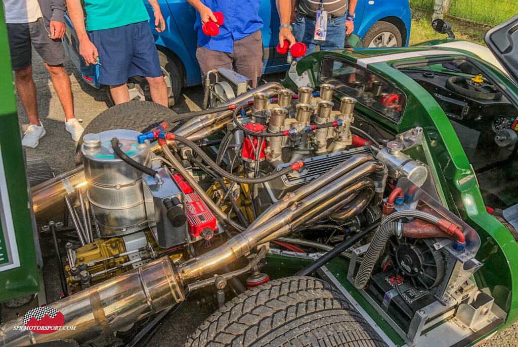 Lola T70 outside Aux Portes Du Circuit, Le Mans.