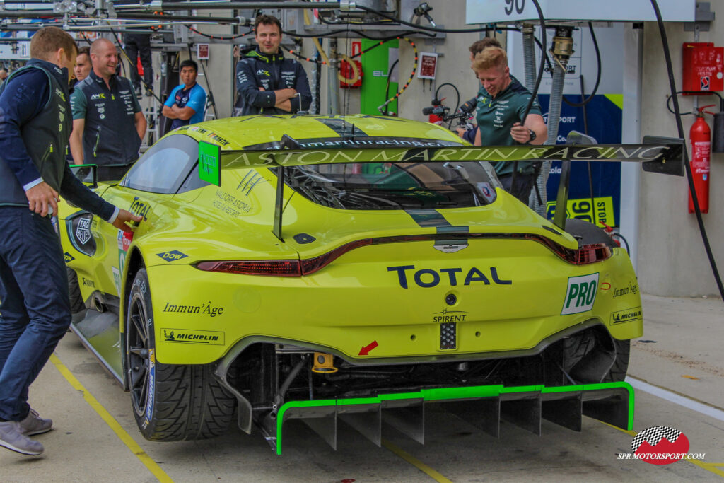 Aston Martin Racing, Aston Martin Vantage AMR.