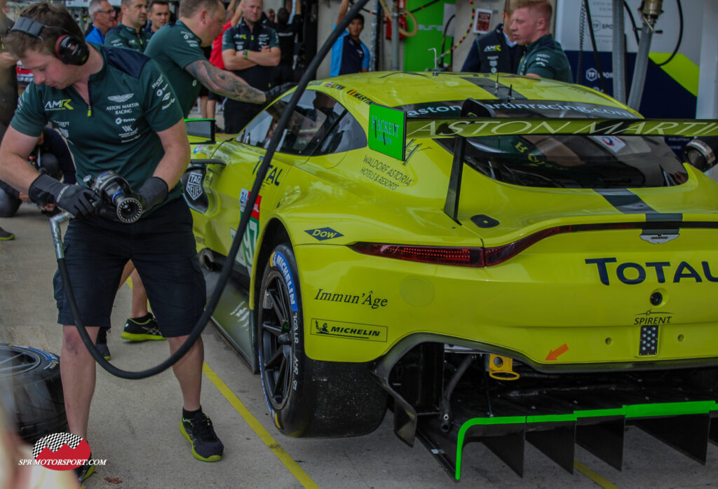 Aston Martin Racing, Aston Martin Vantage AMR.