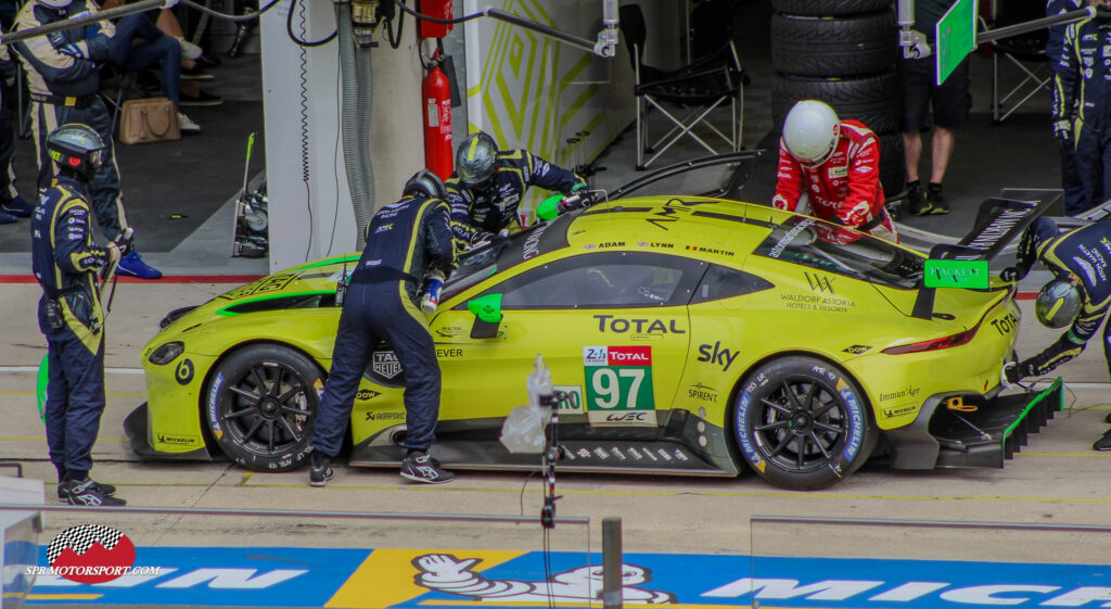 Aston Martin Racing, Aston Martin Vantage AMR.