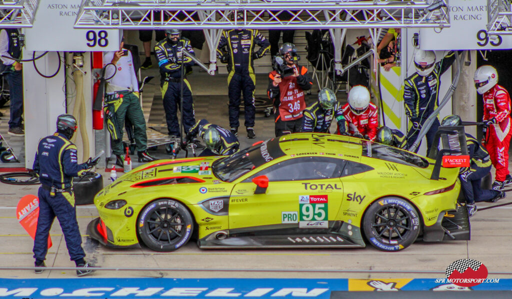 Aston Martin Racing, Aston Martin Vantage AMR.