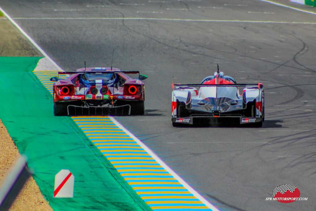 Ford Chip Ganassi Team UK, Ford GT LM GTE (66) / Toyota Gazoo Racing, Toyota TS050-Hybrid.