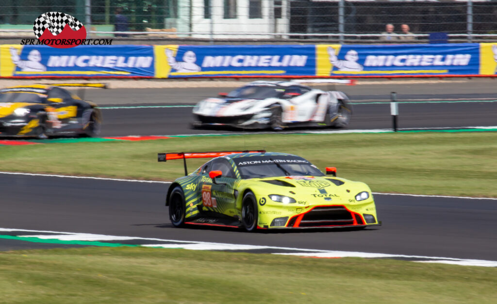 Aston Martin Racing, Aston Martin Vantage AMR.