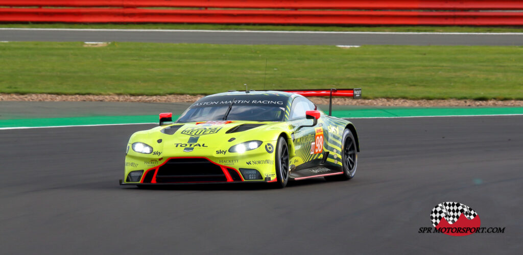 Aston Martin Racing, Aston Martin Vantage AMR.