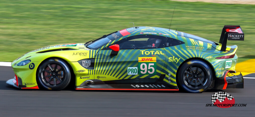 Aston Martin Racing, Aston Martin Vantage AMR.