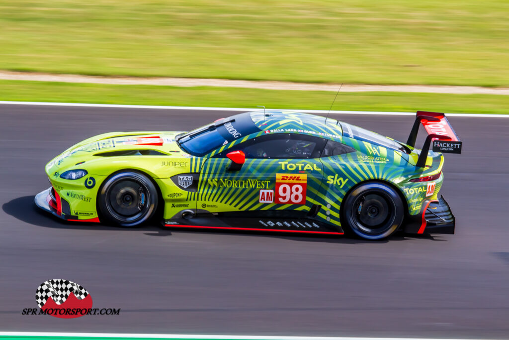 Aston Martin Racing, Aston Martin Vantage AMR.