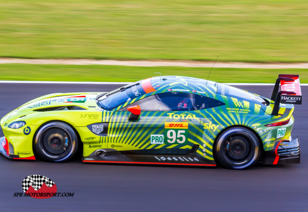 Aston Martin Racing, Aston Martin Vantage AMR.