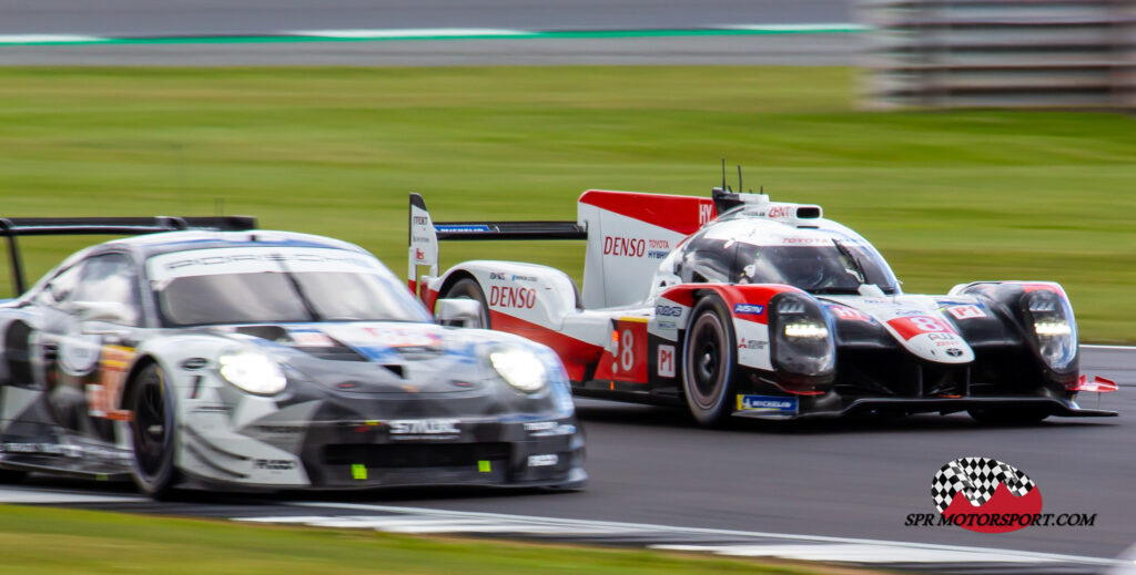 Dempsey Proton Racing, Porsche 911 RSR (88) / Toyota Gazoo Racing, Toyota TS050 Hybrid (8).