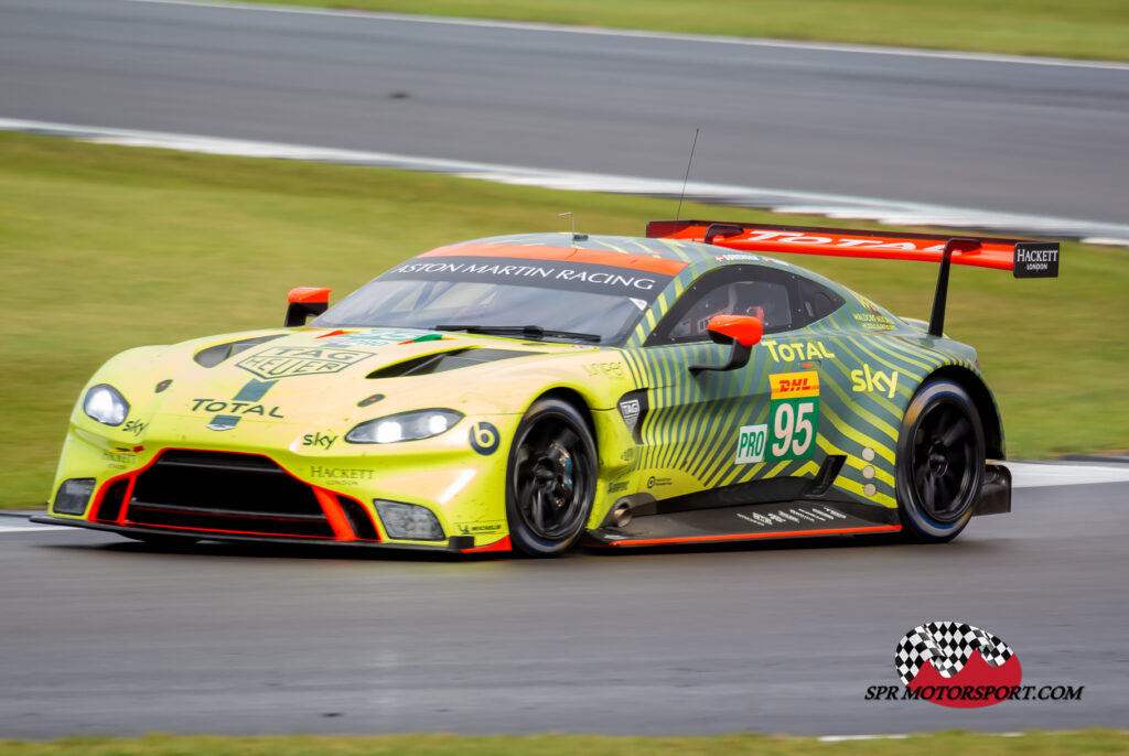 Aston Martin Racing, Aston Martin Vantage AMR.