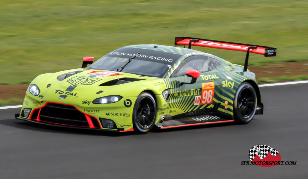 Aston Martin Racing, Aston Martin Vantage AMR.