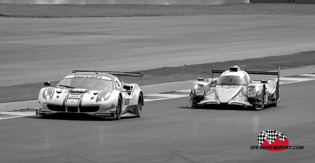 MR Racing, Ferrari 488 GTE Evo (70) / Cool Racing, Oreca 07 Gibson (42).