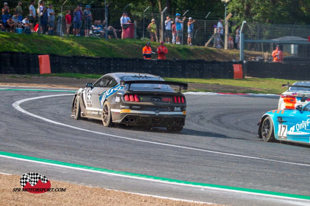 Academy Motorsport Ltd, Ford Mustang GT4.