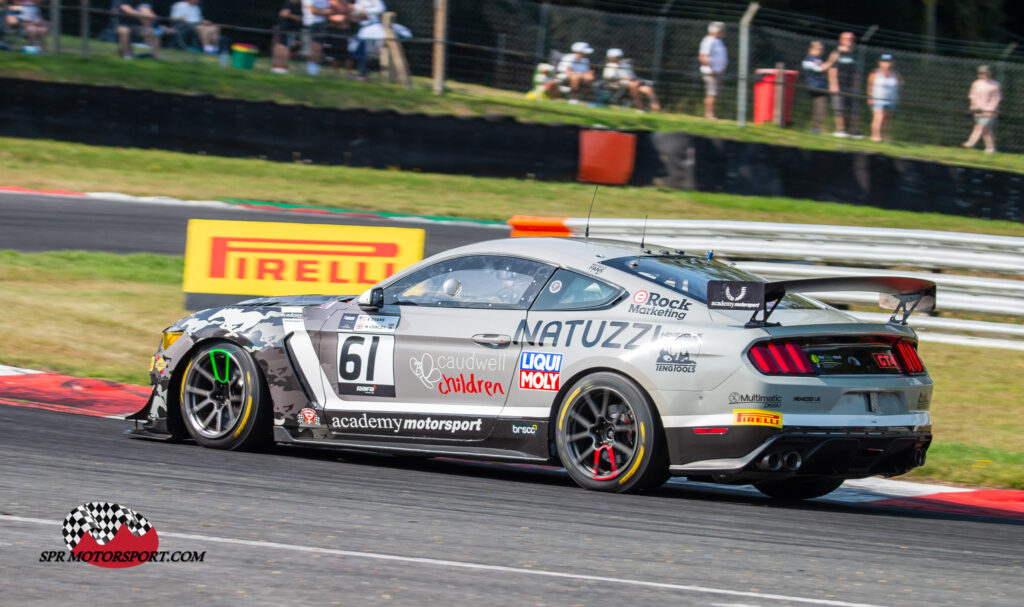 Academy Motorsport, Ford Mustang GT4.