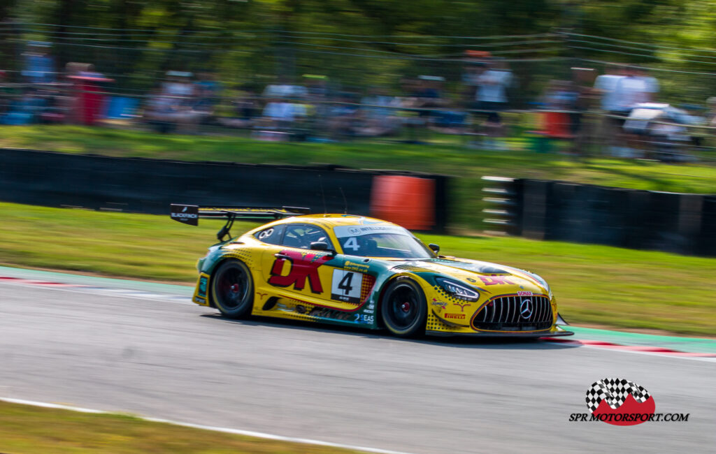 2 Seas Motorsport, Mercedes-AMG GT3 Evo.