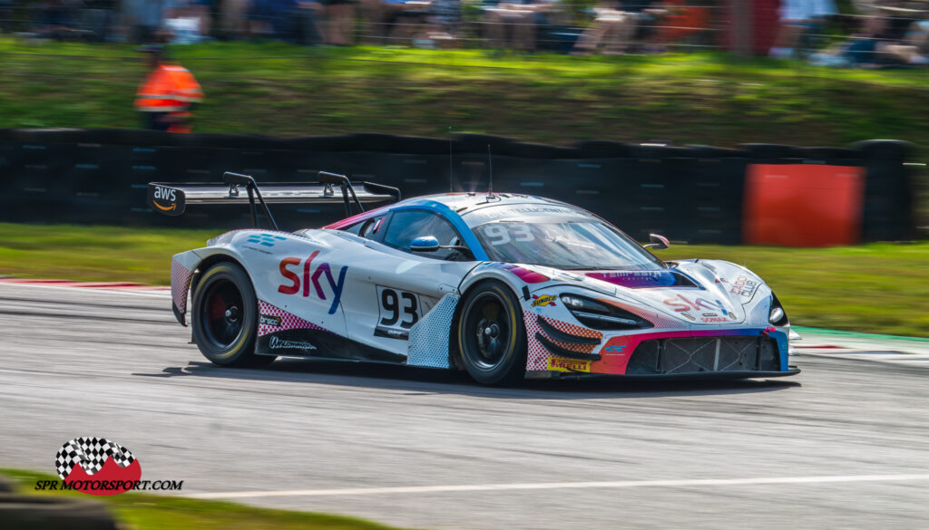 Sky Tempesta Racing, McLaren 720S GT3 Evo.