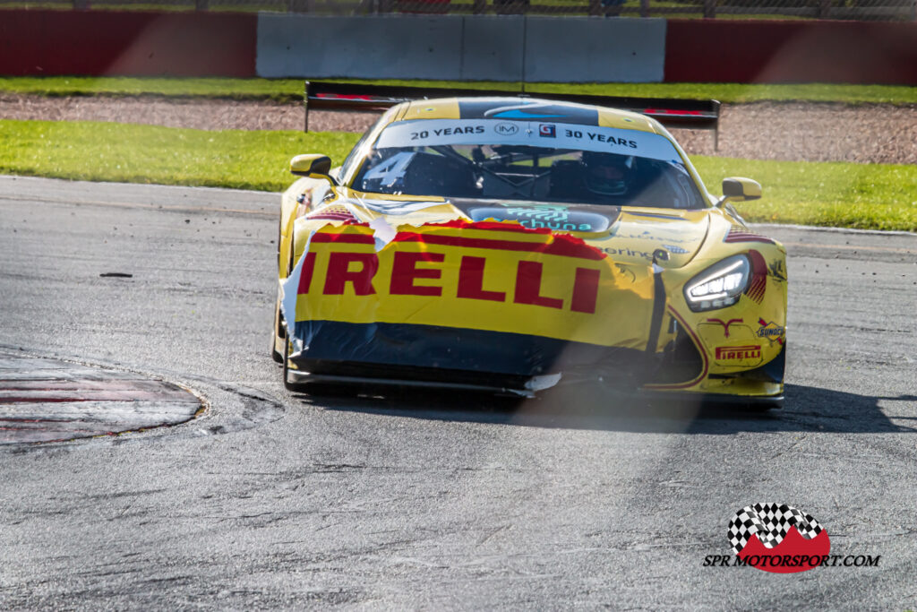 2 Seas Motorsport, Mercedes-AMG GT3.