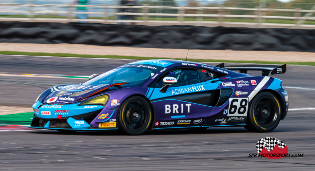 Team BRIT, McLaren 570S GT4.