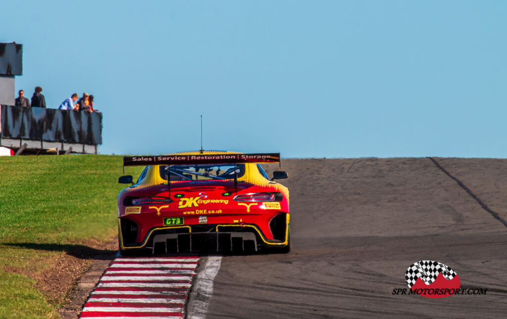 2 Seas Motorsport, Mercedes-AMG GT3.