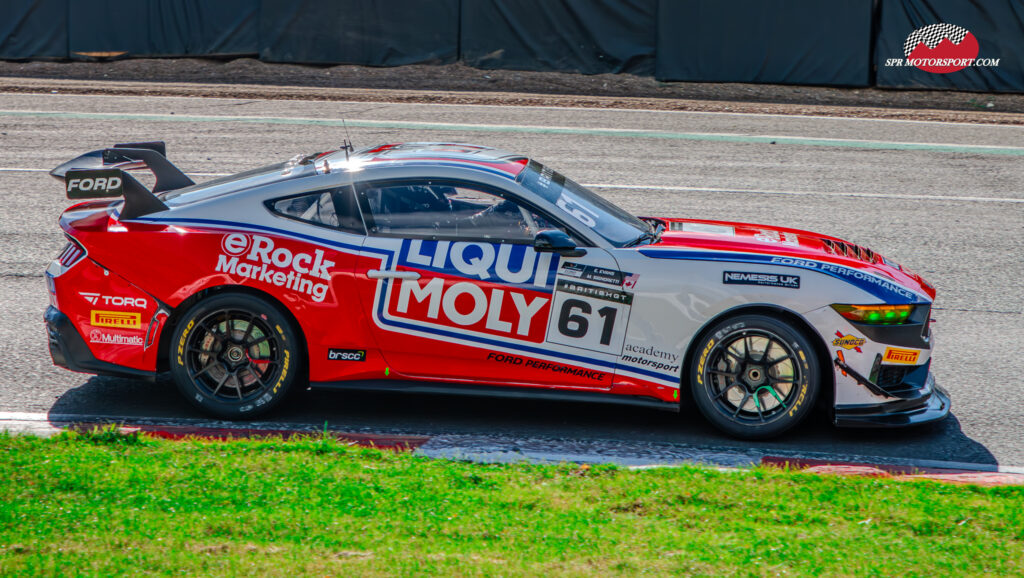 Academy Motorsport Ltd, Ford Mustang GT4 2024.