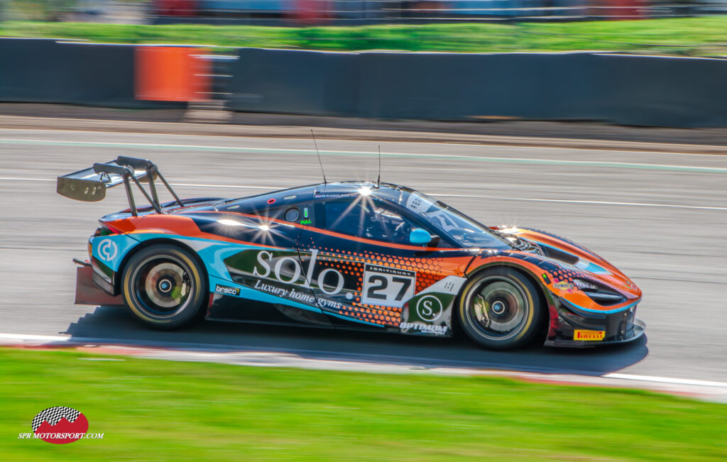 Optimum Motorsport, McLaren 720S GT3 Evo.