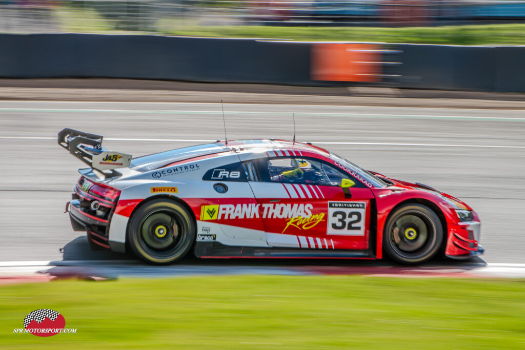 J and S Racing, Audi R8 LMS GT3 Evo II.