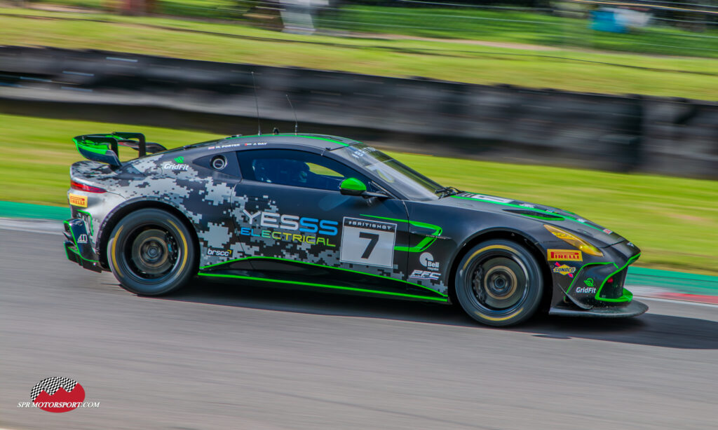 Forsetti Motorsport, Aston Martin Vantage GT4 Evo.