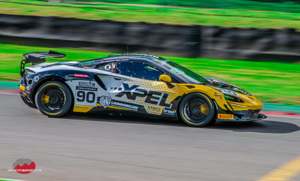 Optimum Motorsport, McLaren Artura GT4.