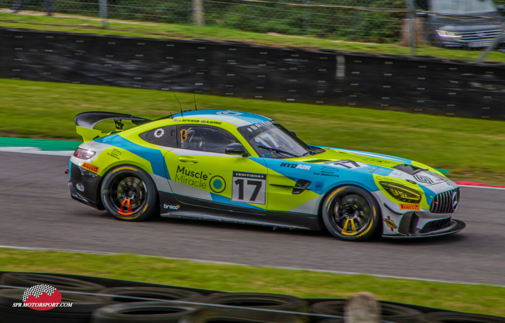 RAM Racing, Mercedes-AMG GT4.