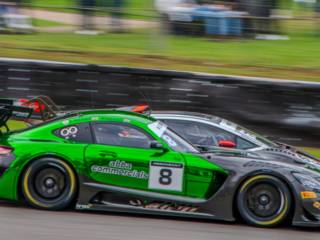 Team ABBA Racing, Mercedes-AMG GT3 Evo (8) / Barwell Motorsport, Lamborghini Hurac&aacute;n GT3 Evo2 (63).