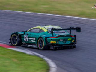 Beechdean Motorsport Ltd, Aston Martin Vantage AMR GT3 Evo.