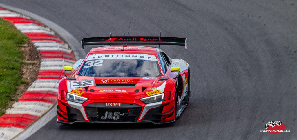 J and S Racing, Audi R8 LMS GT3 Evo II.