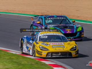 Garage 59, McLaren 720S GT3 Evo (59) / CWS Racing, Ginetta G56 GT4 Evo (58).