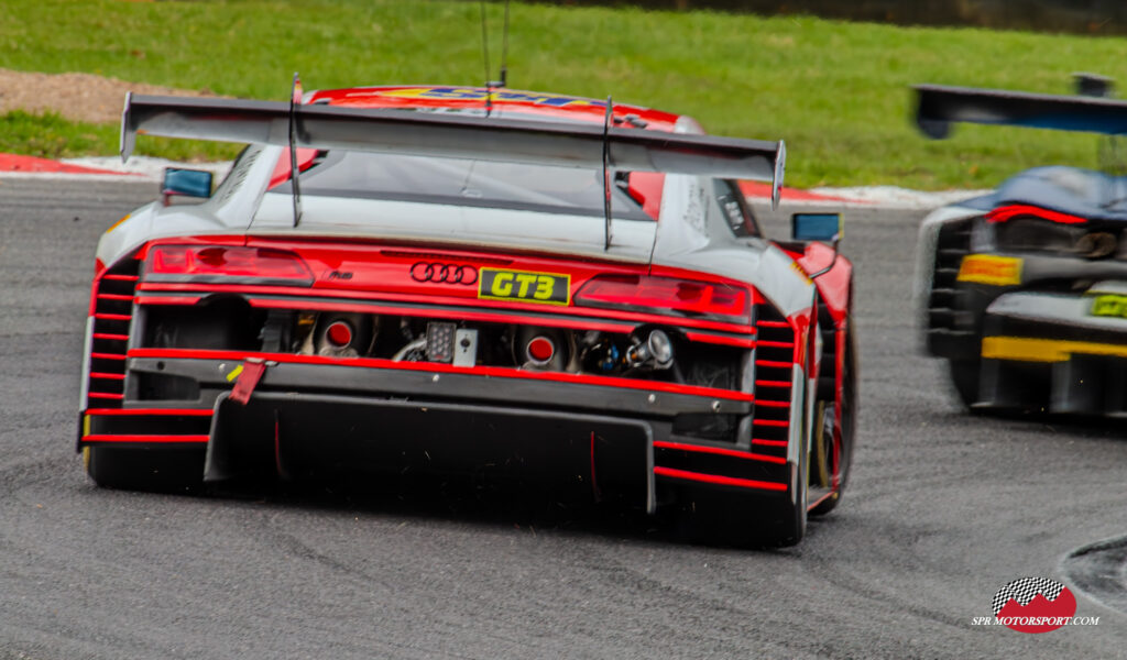 J and S Racing, Audi R8 LMS GT3 Evo II.