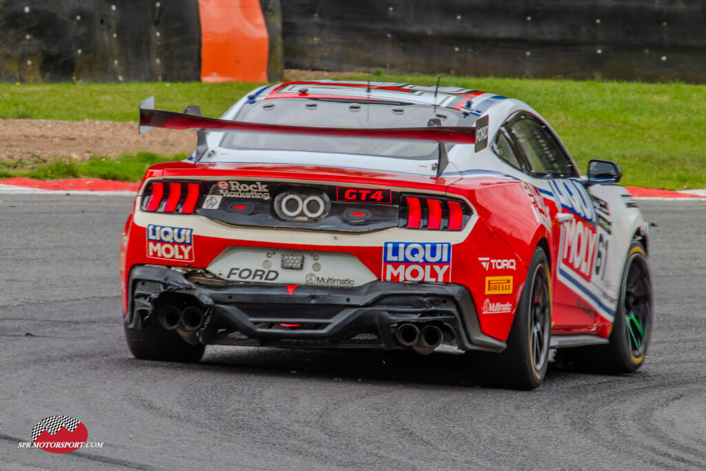 Academy Motorsport Ltd, Ford Mustang GT4 2024.