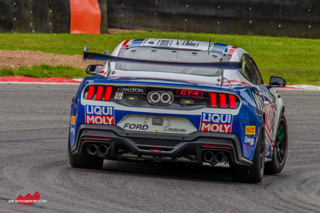 Academy Motorsport Ltd, Ford Mustang GT4 2024.