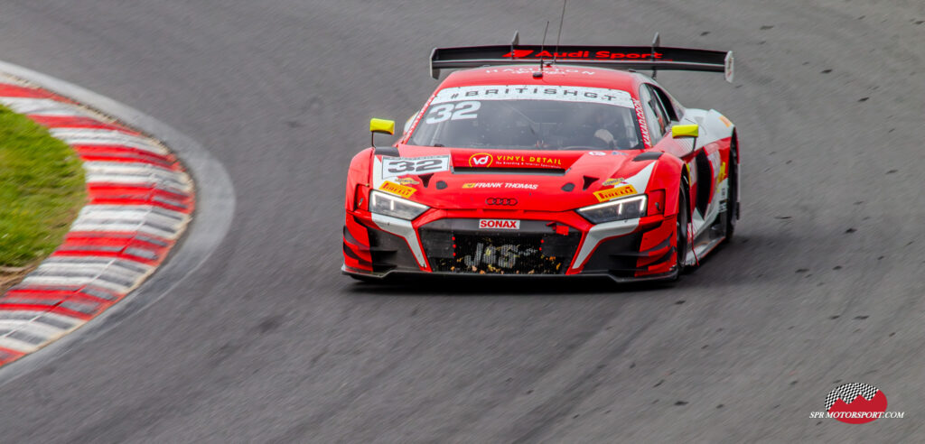 J and S Racing, Audi R8 LMS GT3 Evo II.