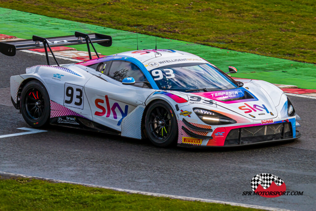 Sky Tempesta Racing, McLaren 720S GT3.